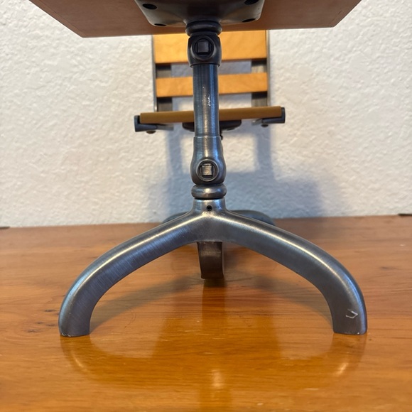 AMERICAN GIRL Mollys School Desk Retired Piece - Picture 8 of 13